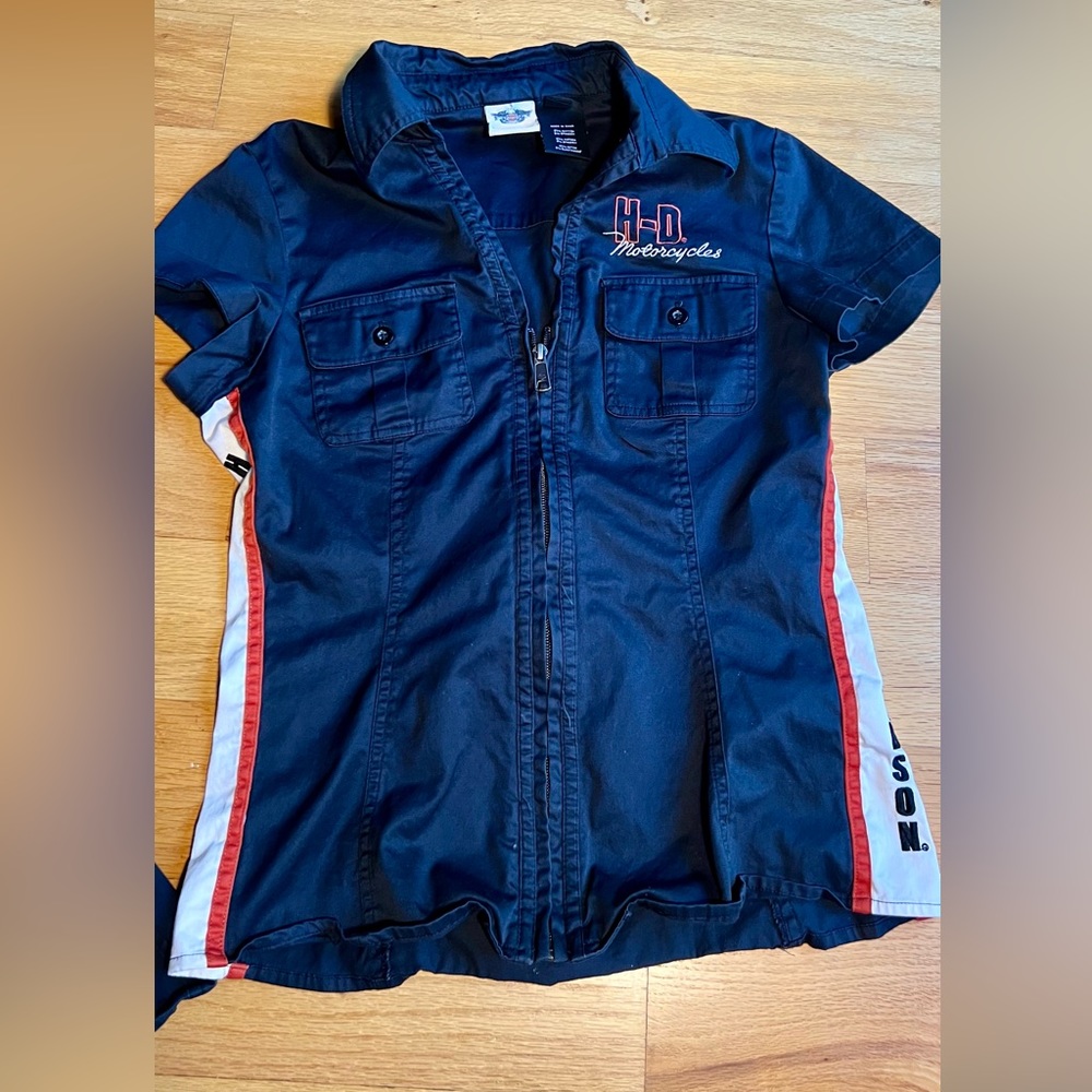 Women’s HD zip up size med